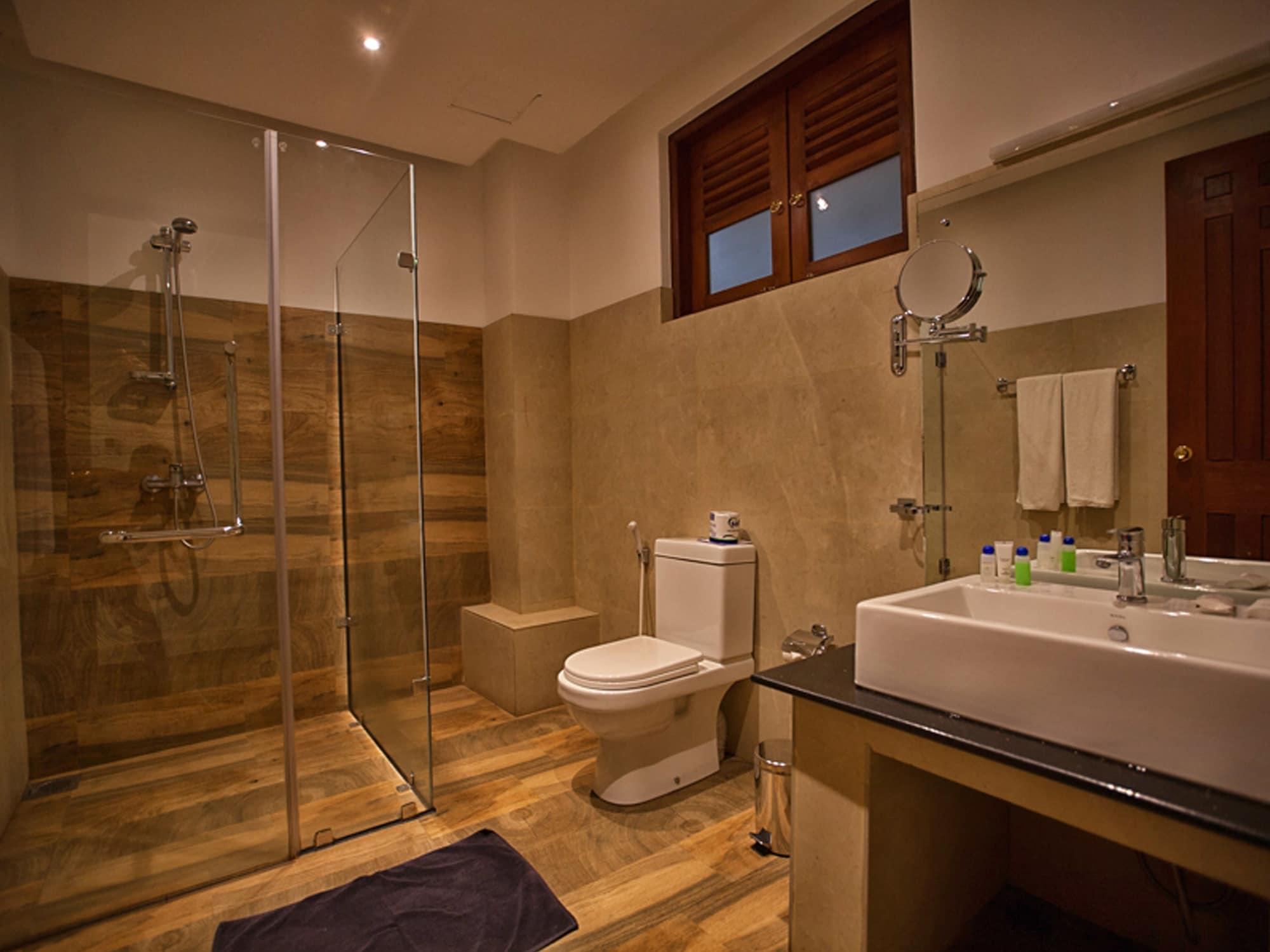 Oak Ray Regency Hotel Kandy Ngoại thất bức ảnh