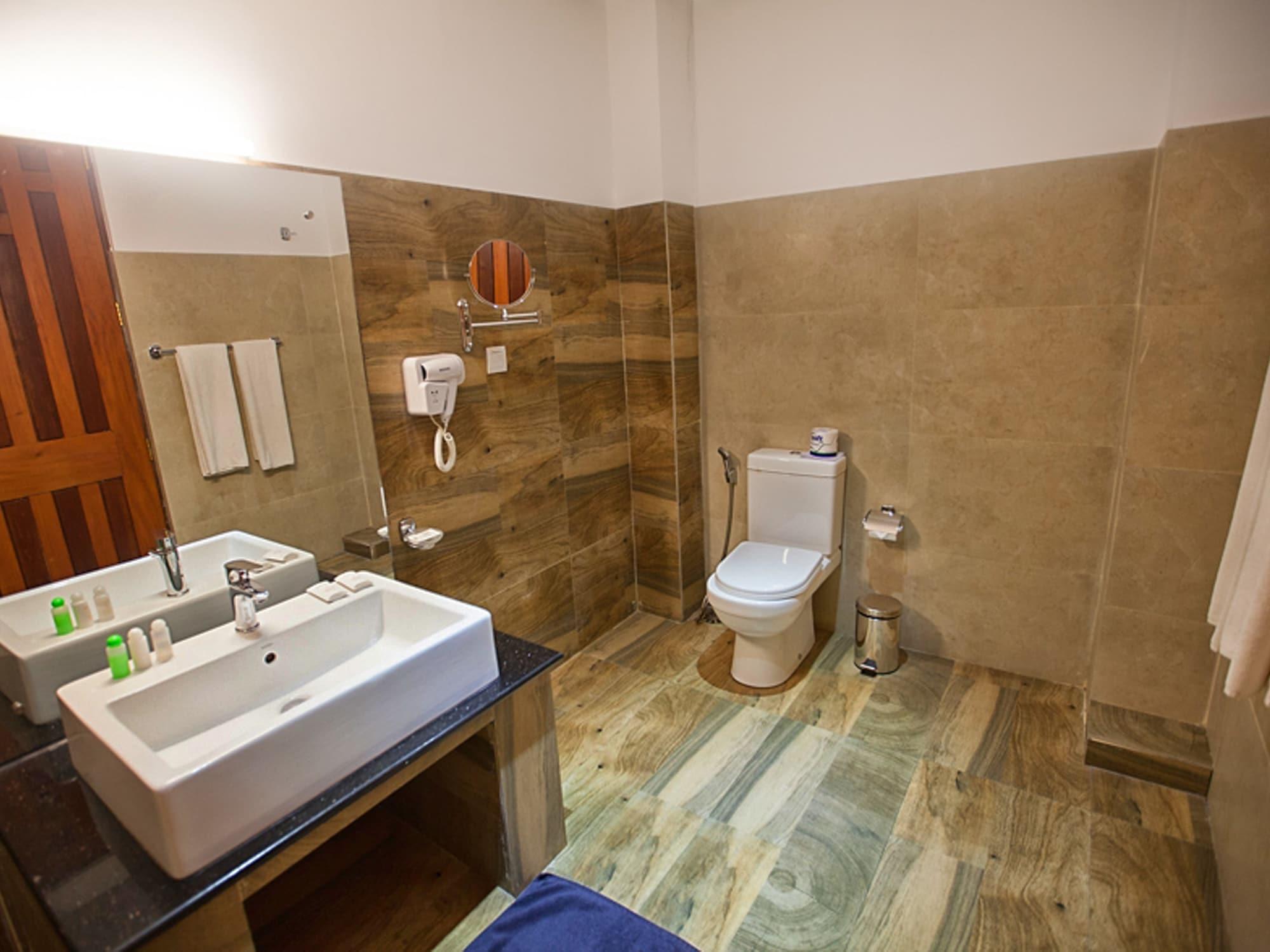 Oak Ray Regency Hotel Kandy Ngoại thất bức ảnh