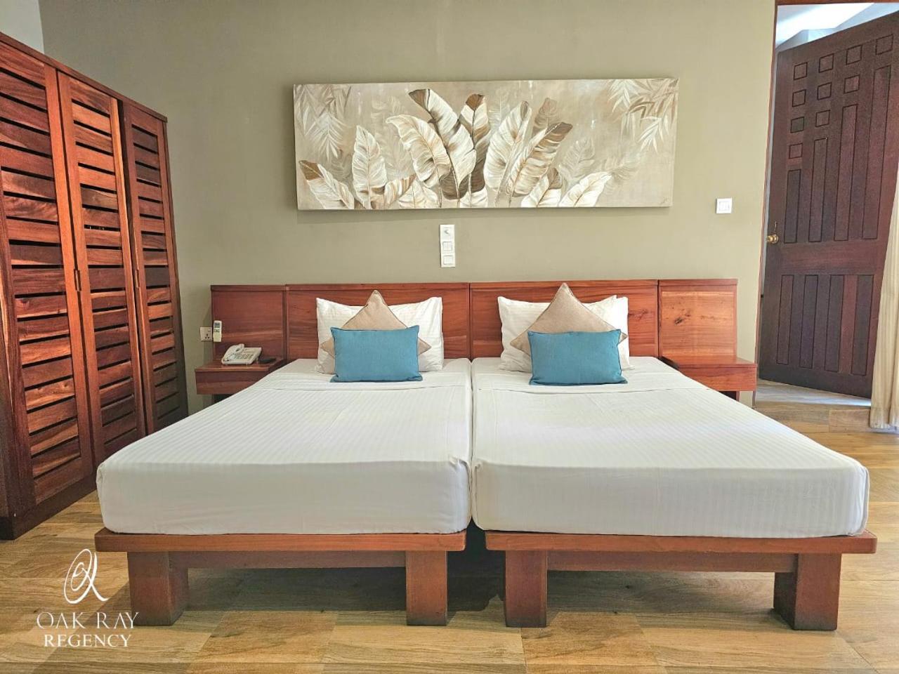 Oak Ray Regency Hotel Kandy Ngoại thất bức ảnh